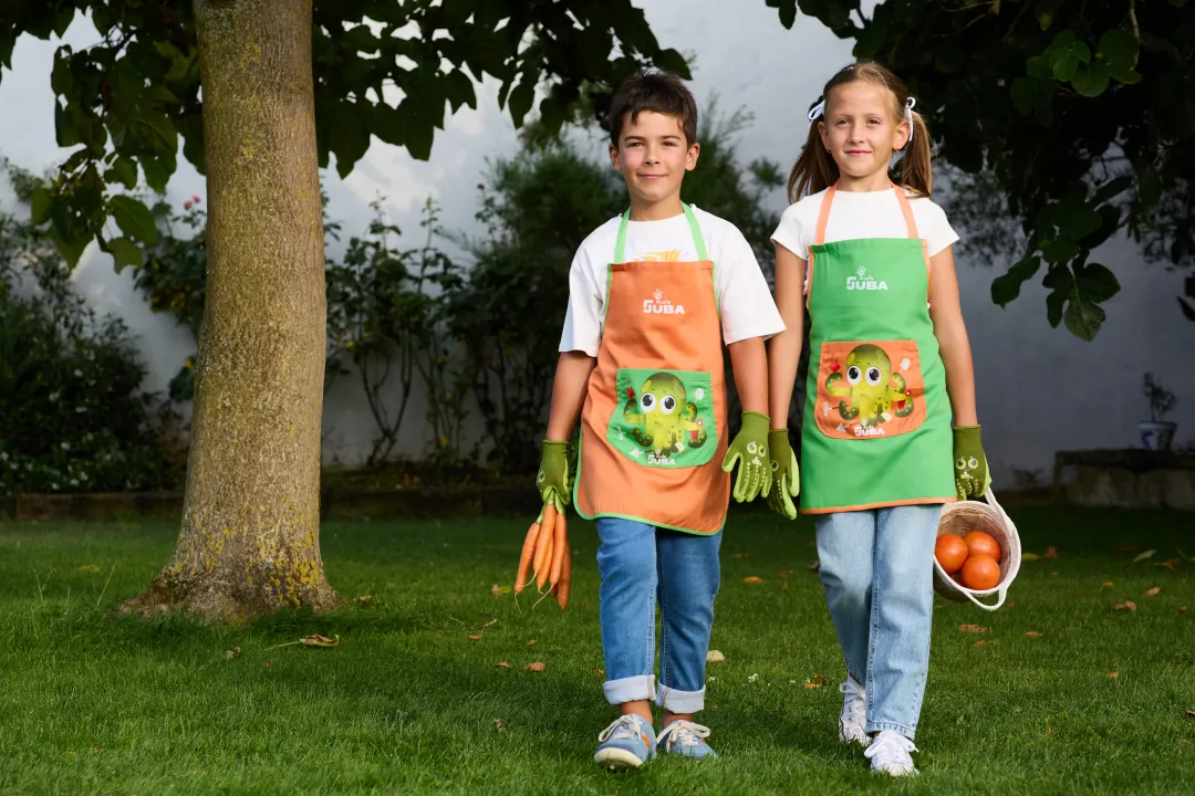 DL253G y DL253O: Juba estrena delantal infantil